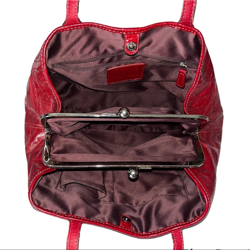 Coach Carryall Signature Stitch Frame (F15658) Berry Patent Leather Tote - Picture 7 of 14